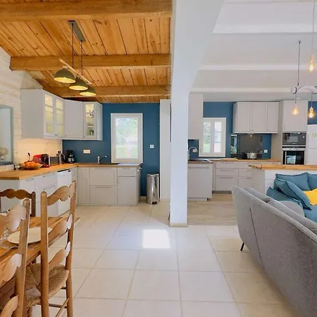 Villa Charmante Renovee Sous Les Pins Proche Plage